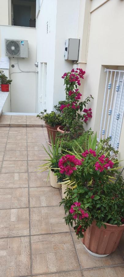 Dora'S Home With Garden Volos Eksteriør billede